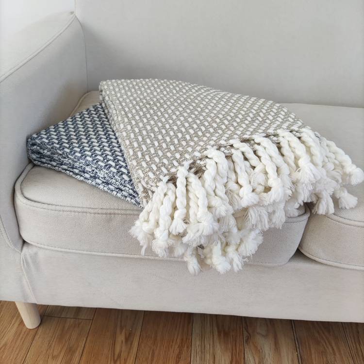 Braided Woven Wearable Throw Blanket Plaid Shawl